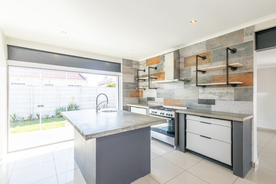 To Let 3 Bedroom Property for Rent in Zoo Park Western Cape